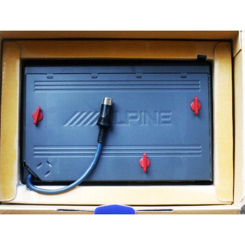 *New / Unused* Alpine CHM -S630 6 disc CD changer