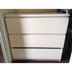 White IKEA malm drawers
