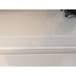 White IKEA malm drawers