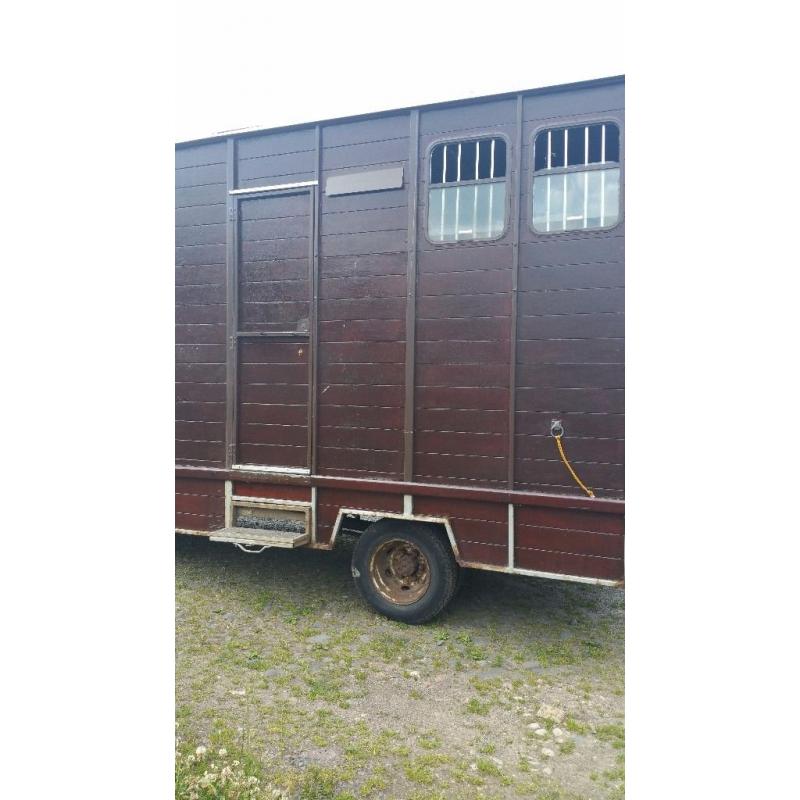 3.5 tonne horsebox