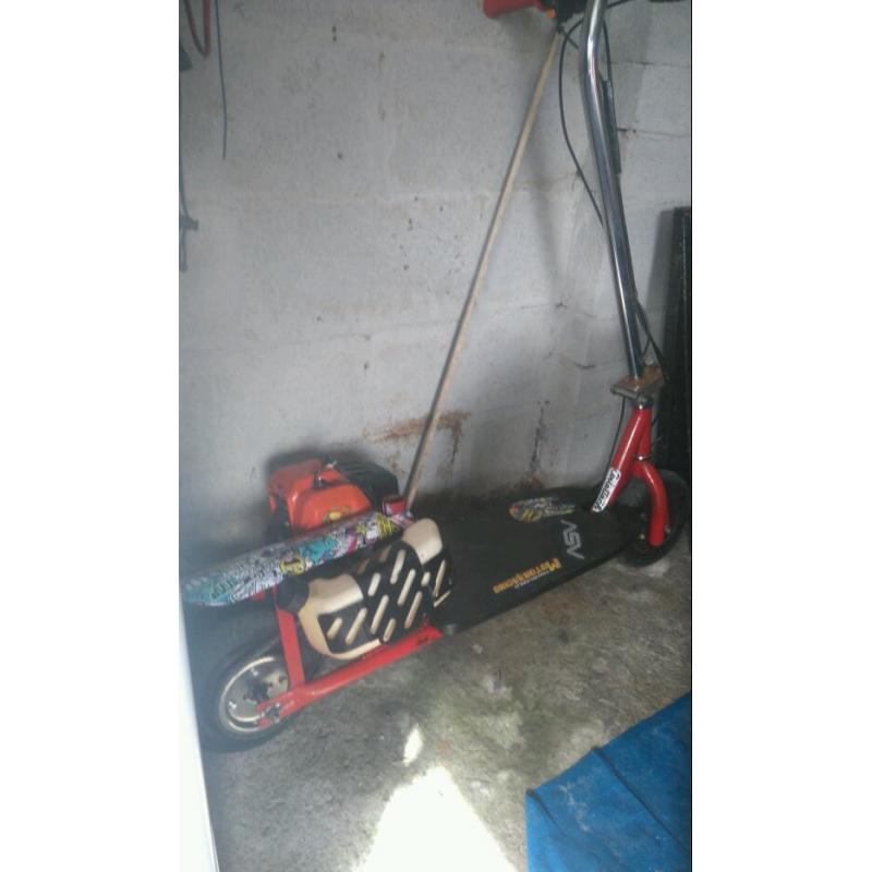 Petrol scooter