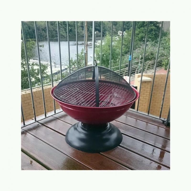 Fire pit and bbq all in one