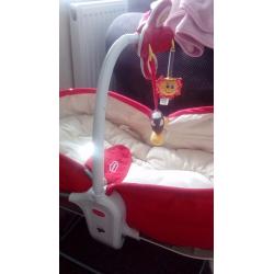 Tinylove 3in1 rocker/moses basket/chair