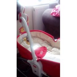 Tinylove 3in1 rocker/moses basket/chair