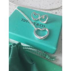 Brand new Tiffany & co giftset necklace earrings