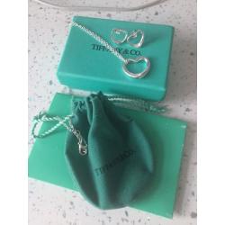 Brand new Tiffany & co giftset necklace earrings
