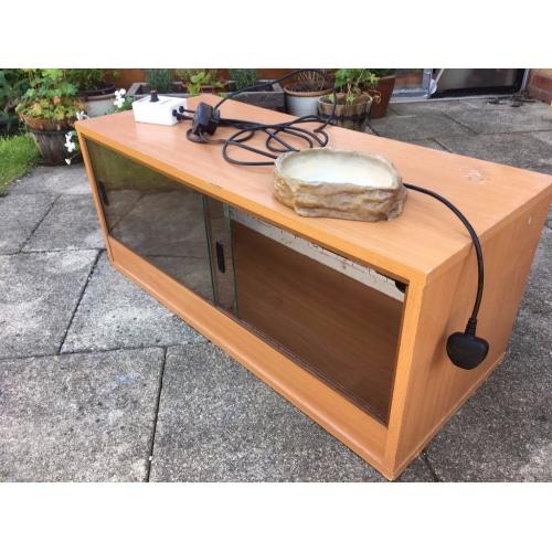 3ft Beech Vivarium with Accessories