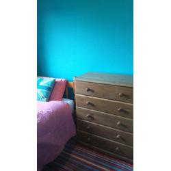 SINGLE ROOM, KEYNSHAM, NR BATH SPA UNI, BUS ROUTE 38/X39, Near train station