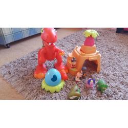 Happyland sets