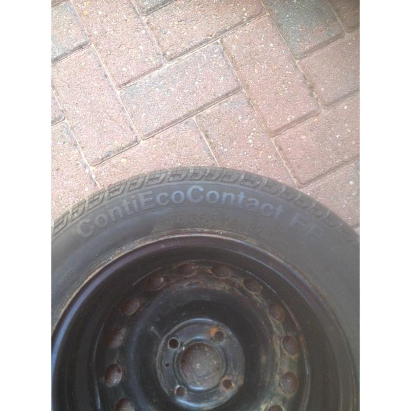 New tyre on spare wheel - Continental contiecocontact ep 175/65 r 14 82 t