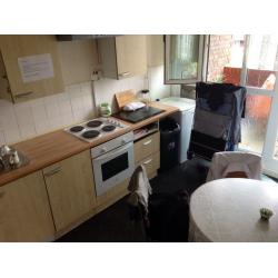 Double room for single person - good size - good location