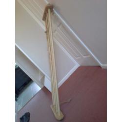Wooden pan/laundry hanging rail, need to sell.