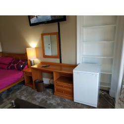 CITY CENTER CENTRAL LUXUARY ROOMS TO LET BEST IN TOWN SAFEST PLACE IN TOWN