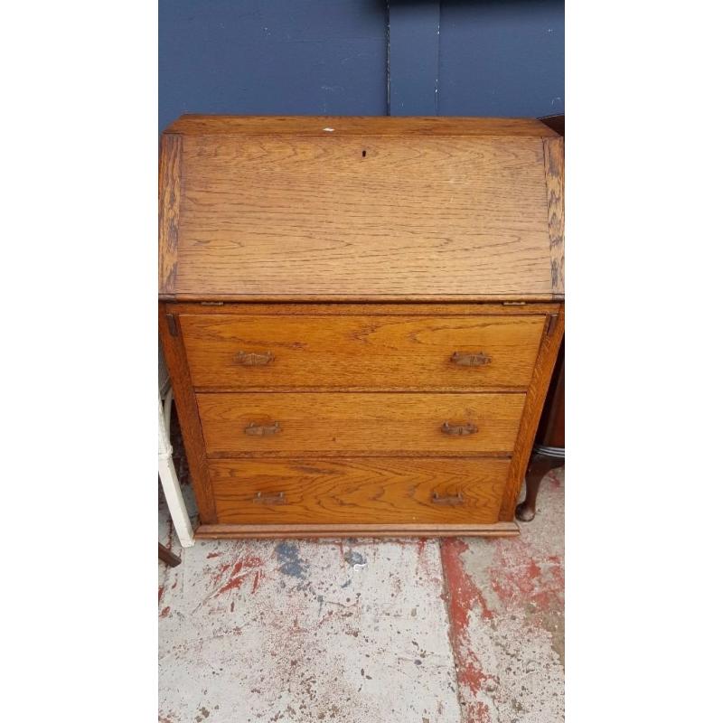 Vintage Writing Desk in Excellent Condition