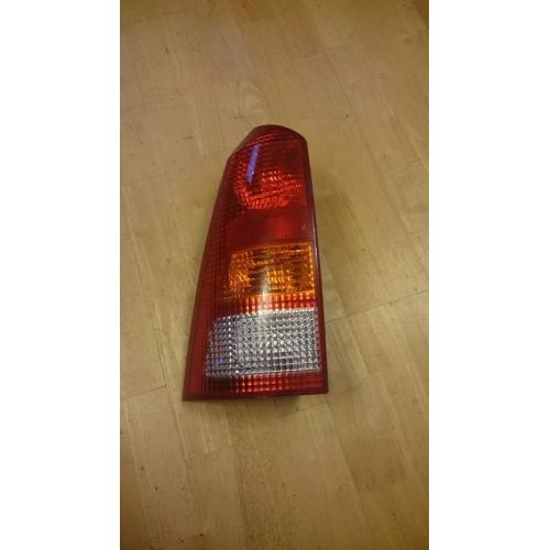 01-05 Ford Focus Estate Rear Lamp