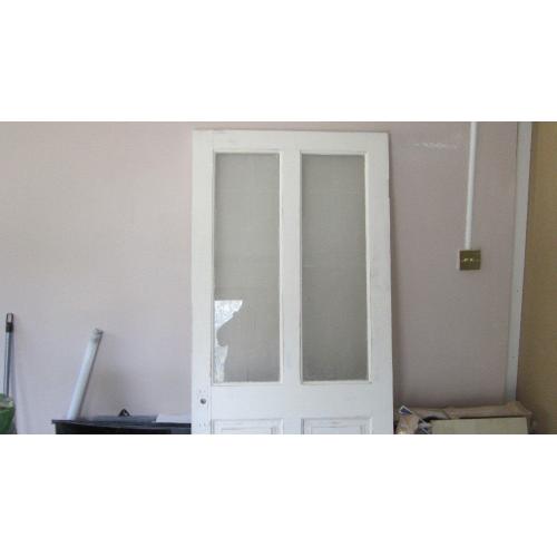 LOVELLY REALLY HEAVY SOLID PINE DOOR I/2 GLACED