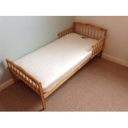 Toddler bed for child 18 months+