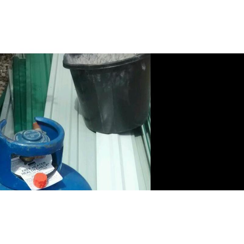 Gas bottle