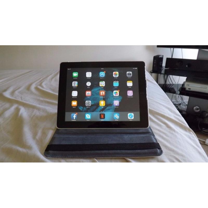 Apple iPad 2 16GB, Wi-Fi, 9.7in - Black Good Condition