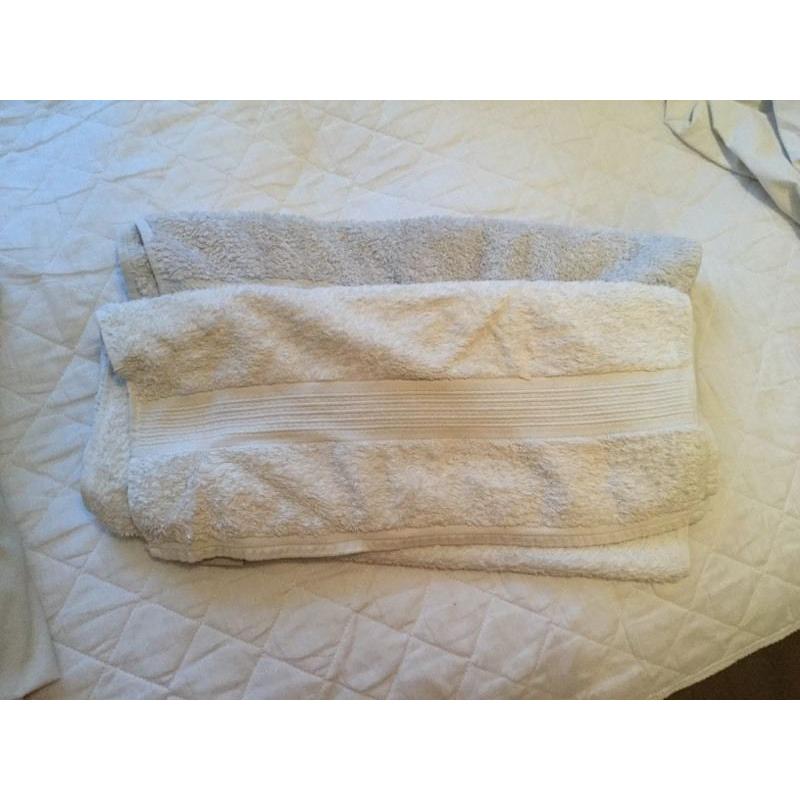 Set of Egyptian cotton hand towels