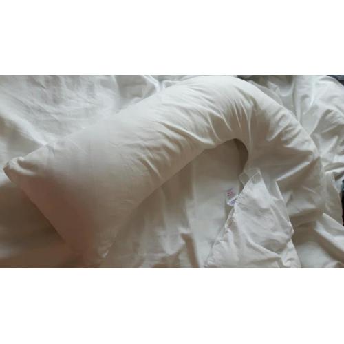 Dream Genie pregnancy pillow and cover