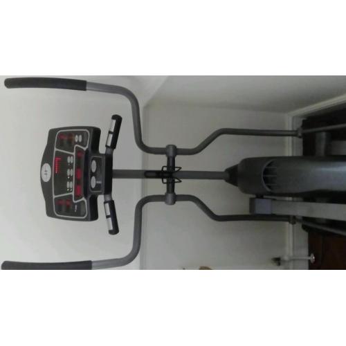 Cross Trainer