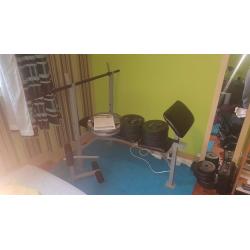 Weight Bench with 60 kg weight plates