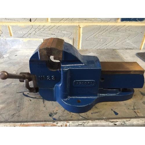 Record No 22 Heavy duty bench vice
