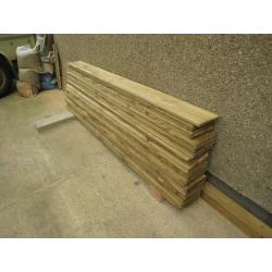 Feather edged fencing.