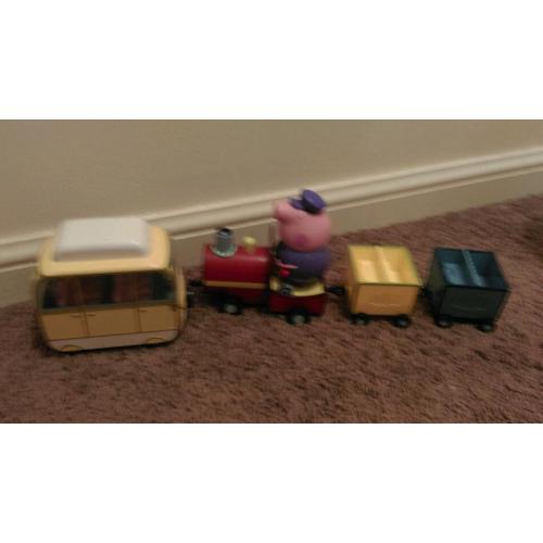 Peppa pig grandpa train & campervan