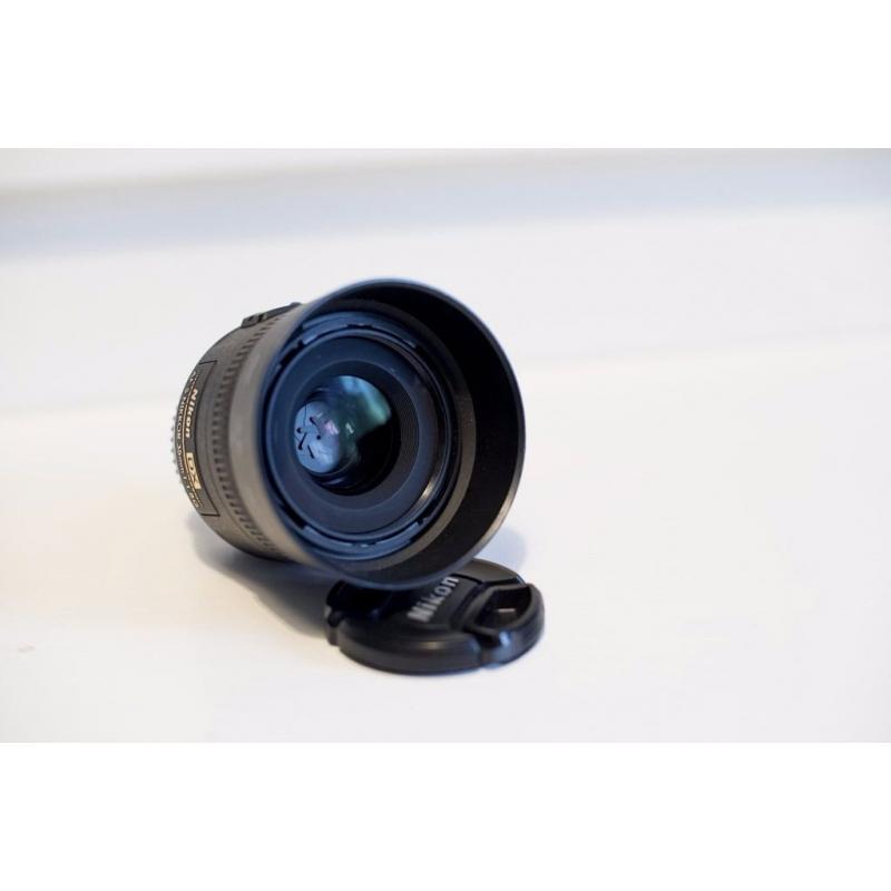 Nikon 35mm DX lens f1.8 for sale