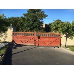 Quality Timber gates c/w Hinges etc, high spec