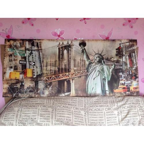 Brooklyn Bridge and Statue Of Liberty canvas print