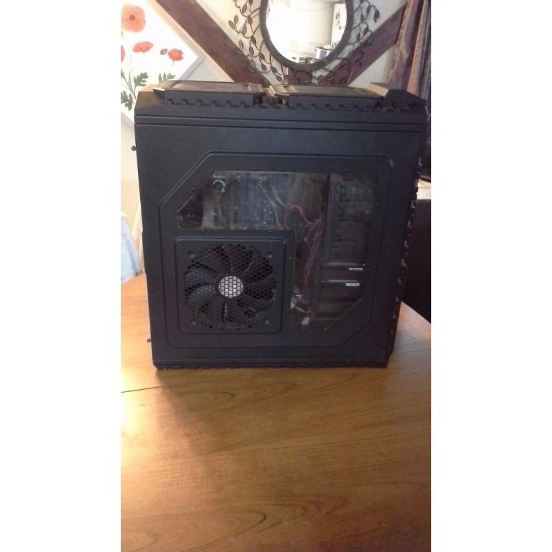 Gaming pc, intel i7 4790 / AMD Sapphire HD 7950- 3gb