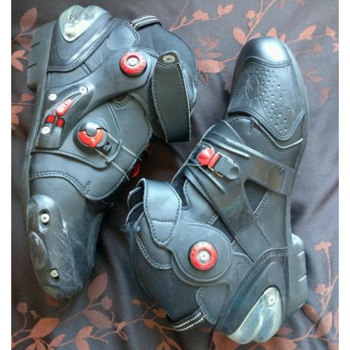 Sidi streetburner motorbike shoes not boots