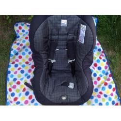 Reclinable Childs care seat