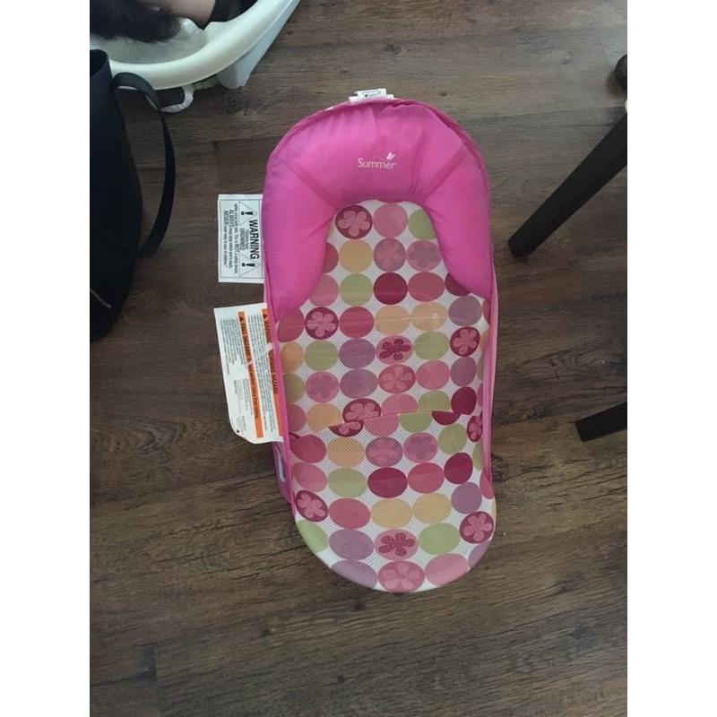 Newborn bath seat