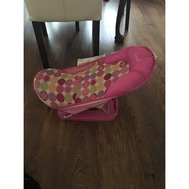 Newborn bath seat
