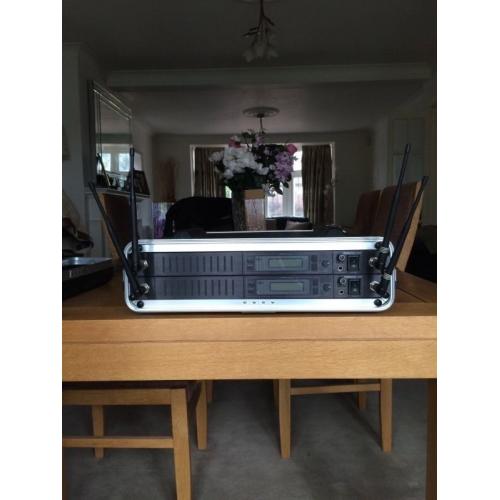 SHURE U2 BETA58A with U4S RECIEVER X2 +HARDCASE