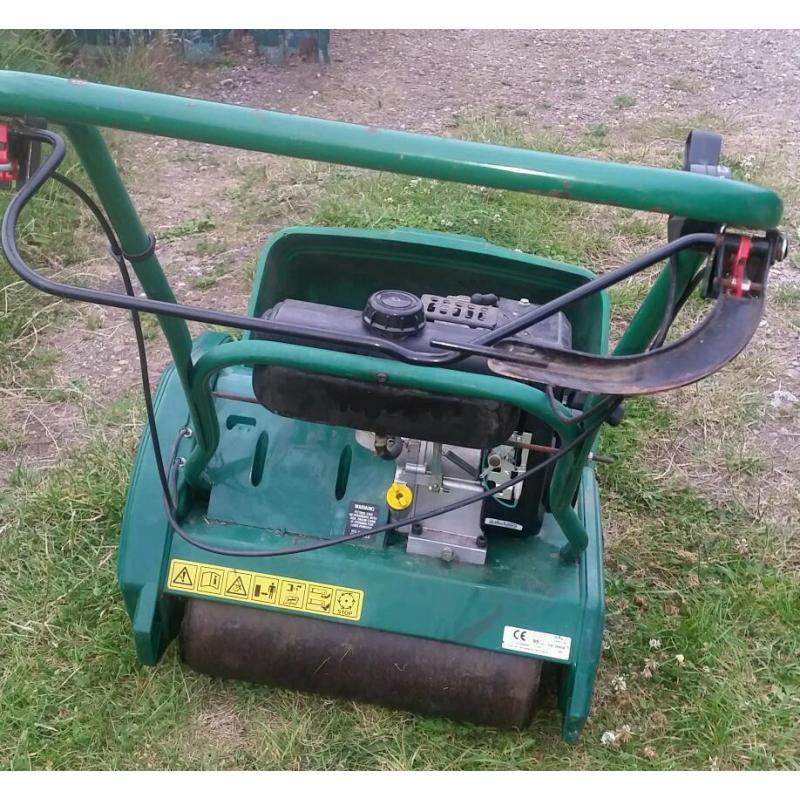 Qualcast classic 43s Petrol Lawnmower