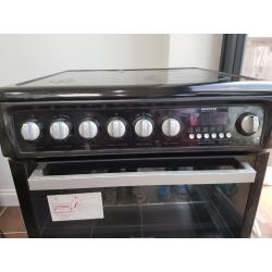 Hotpoint Electric cooker in excellent condition