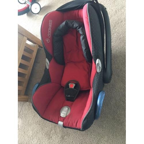Maxi cosi cabriofix car seat