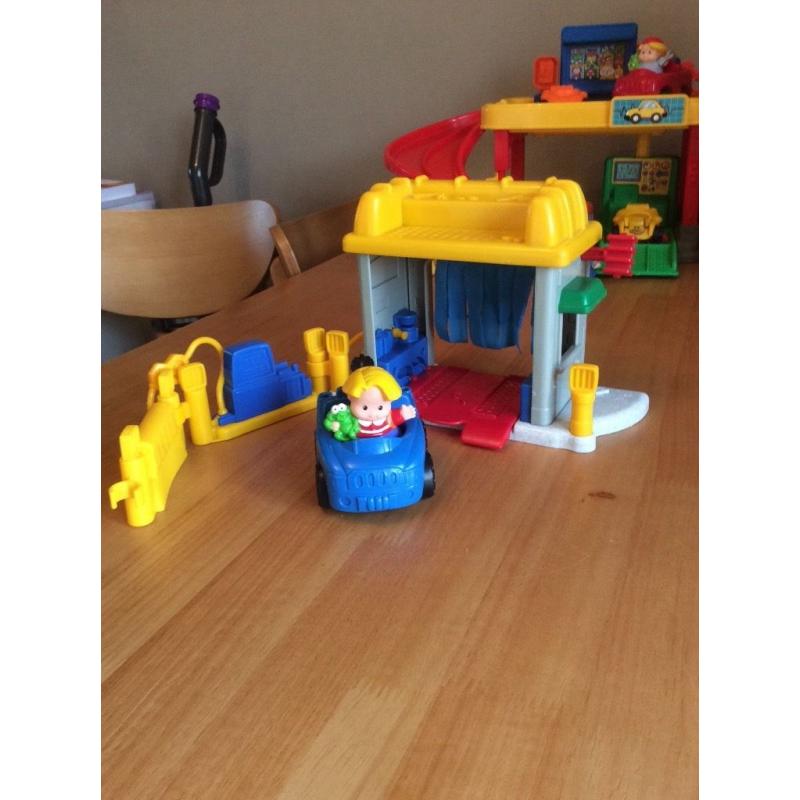 Fisher price little people car garage and car wash