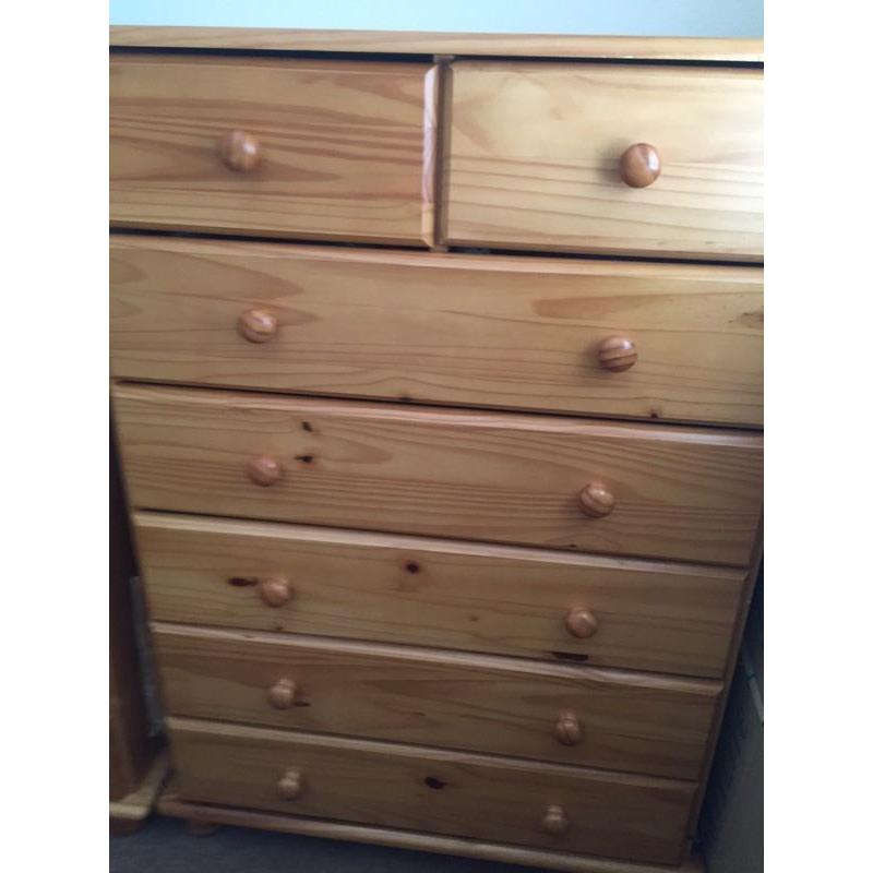 Chest of drawers