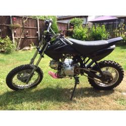 Pit bike