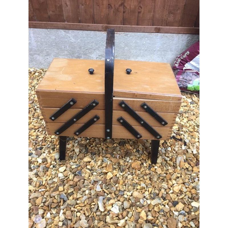 Wooden Cantilever Sewing Box