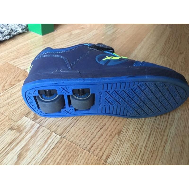 Heelys boys size 2