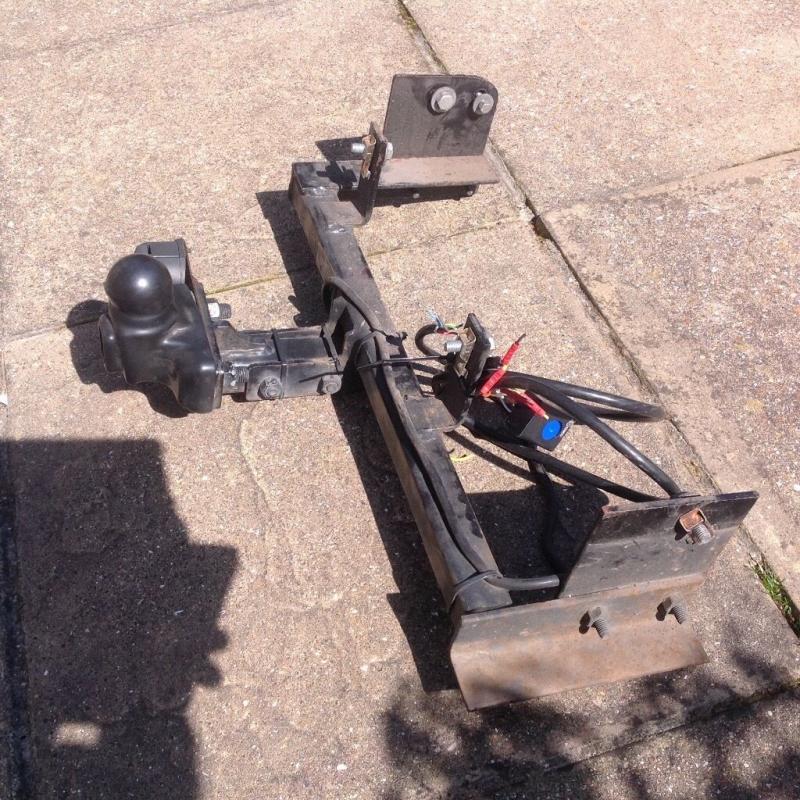 Peugeot 106 towbar