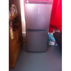Lec silver fridge freezer