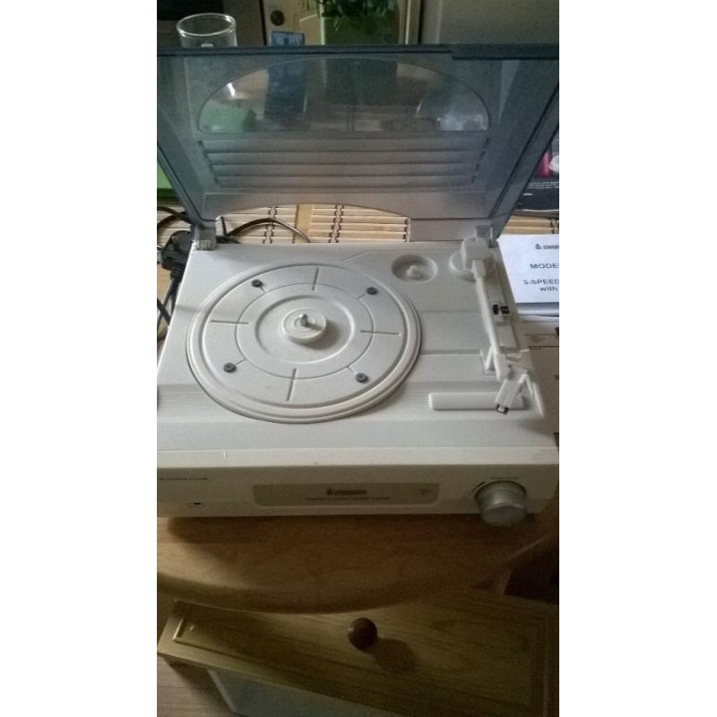Record player, 3 speed turntable.